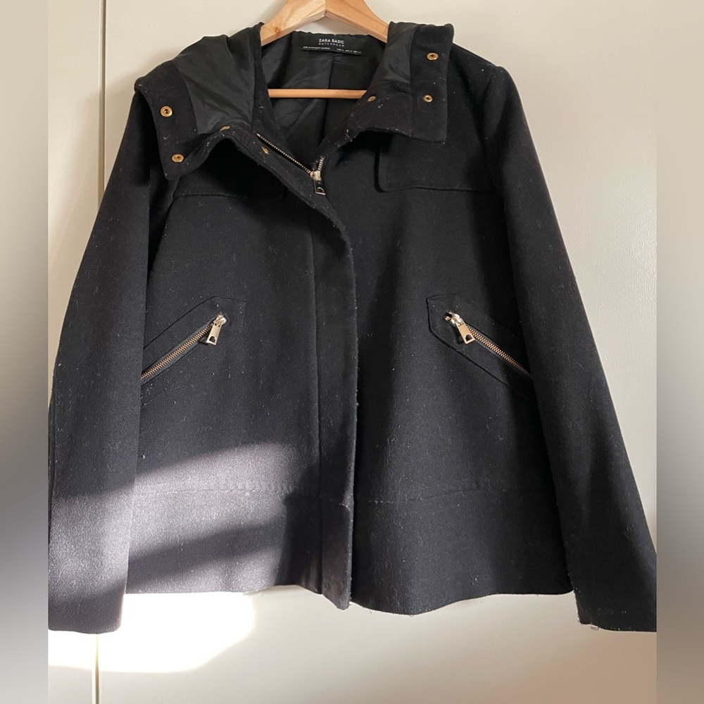 ZARA OUTERWEAR HOODED COAT P2P 18-20 “ with pockets
